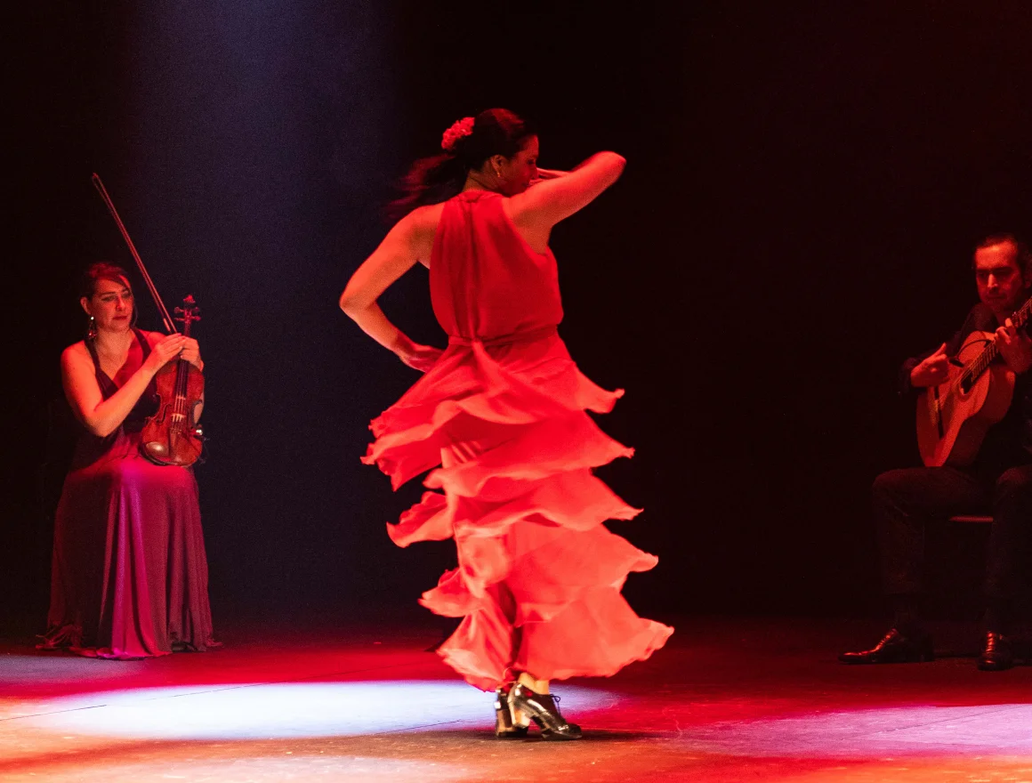 The Royal Opera of Madrid performing flamenco in CDMX